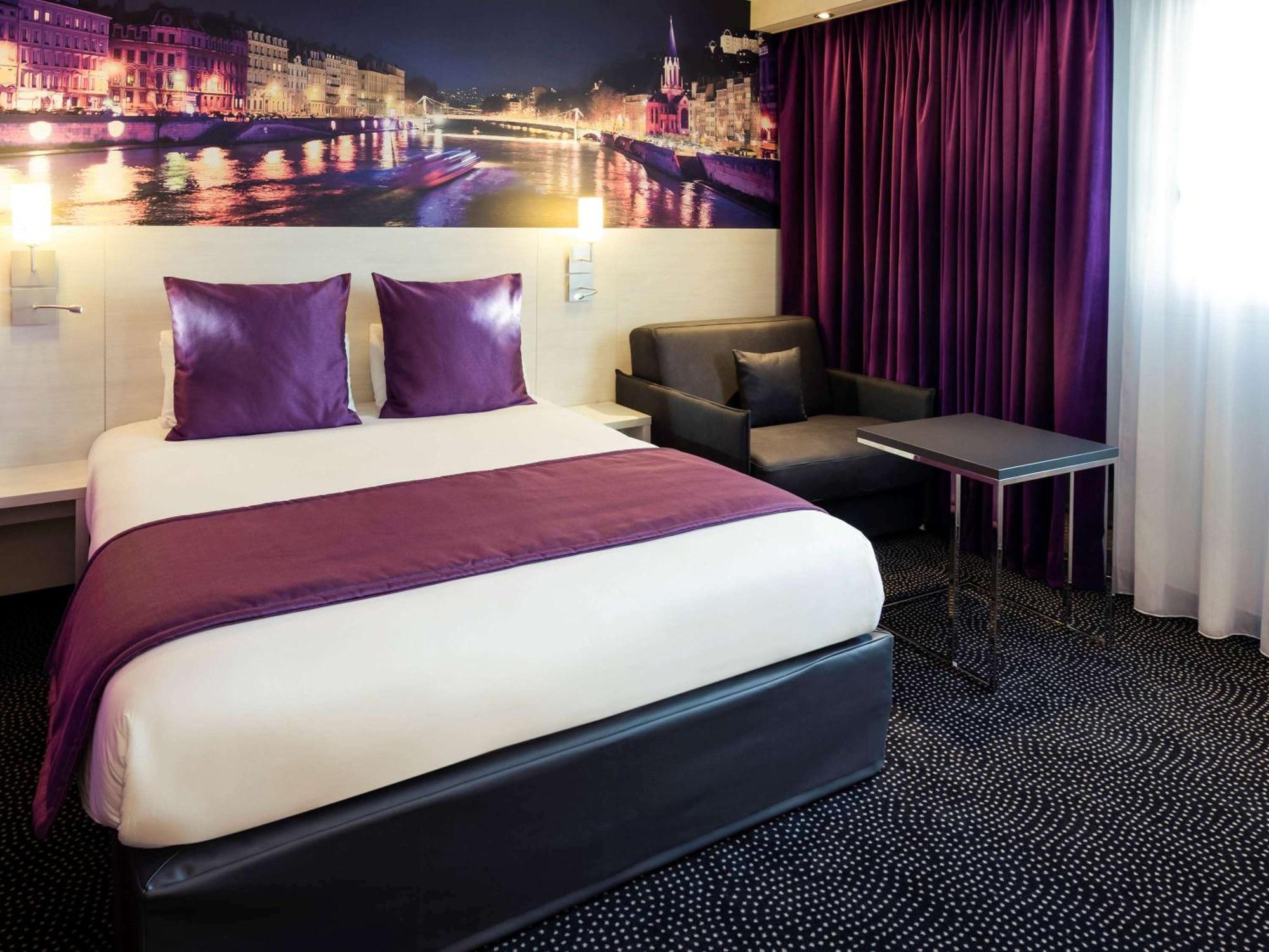 Hotel Mercure Lyon Centre Charpennes Вийёрбан Экстерьер фото