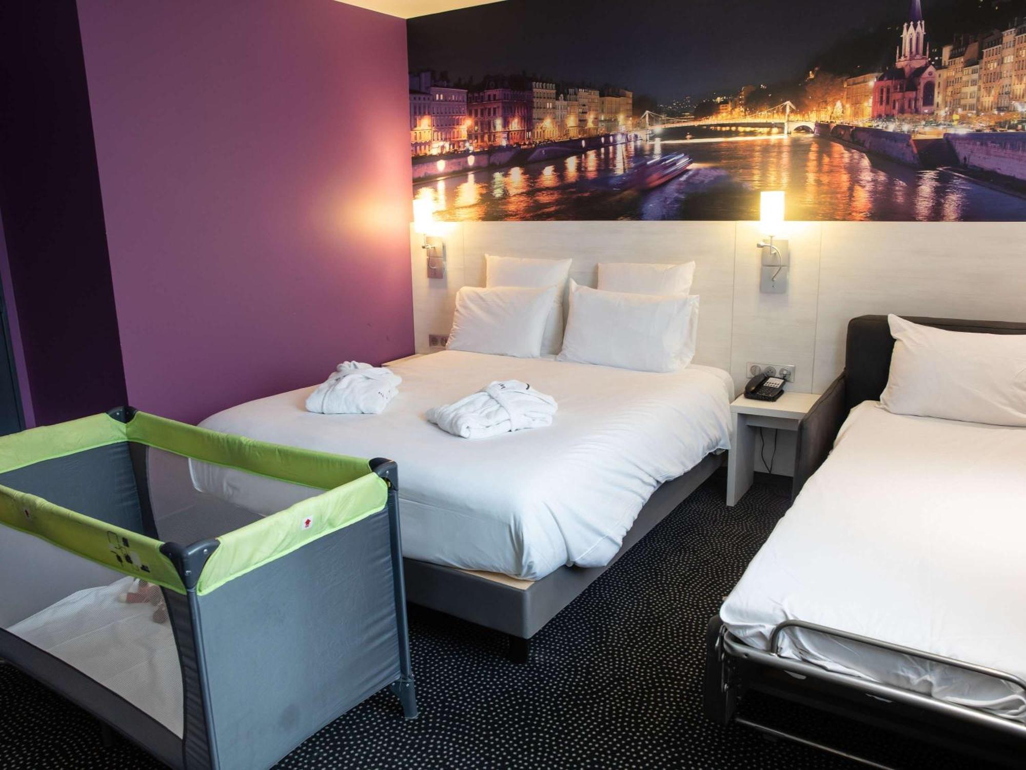 Hotel Mercure Lyon Centre Charpennes Вийёрбан Экстерьер фото